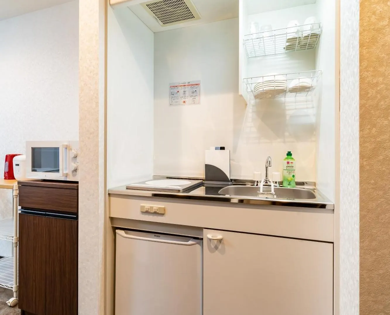 84-2, Shiomi 102, Entire Room For Rent Tokyo